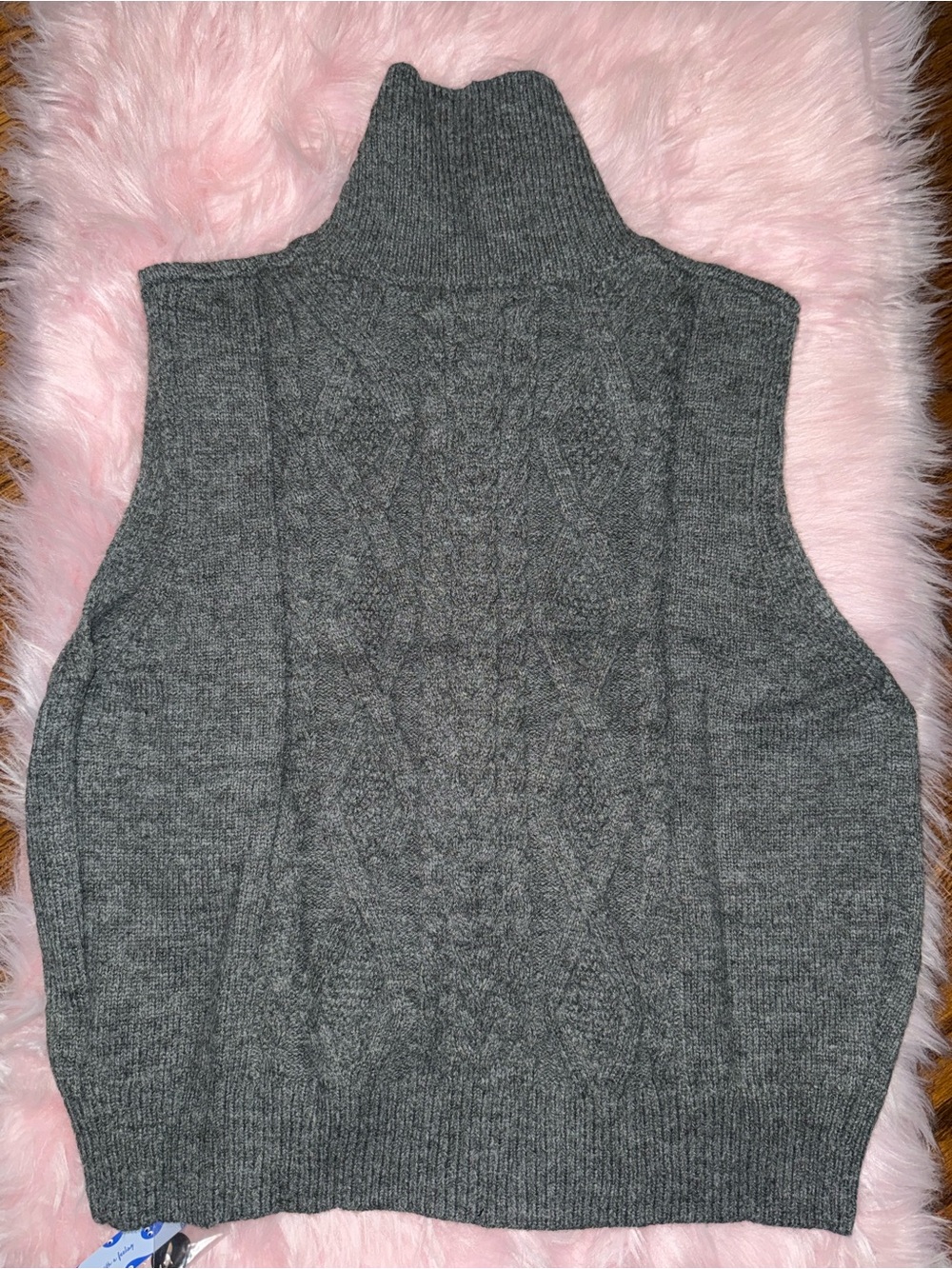 Cider Gray Sleeveless Turtleneck Button-Front Sweater Vest - Picture 4 of 7